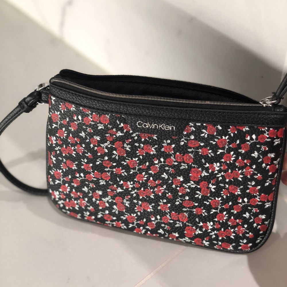 Purse - Picture 2 of 2